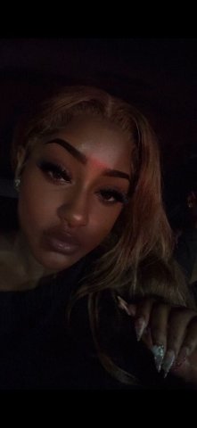 outcall baddie 😍 - 22 - 1