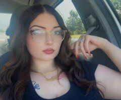 🅇🆁︎🅰︎🆃︎🅴︎🅳︎ 🩷 🍭Thick thighs & pretty eyes. 💦 Here for the weekend . ✨ - 25 - Image 6