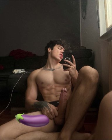 Who wants to be my Slave! a monster Cock Ready to fuck🍆💦 - 1
