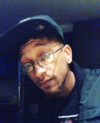 Cum play with the Freaky Nerd Kidd🍾😏 - 1