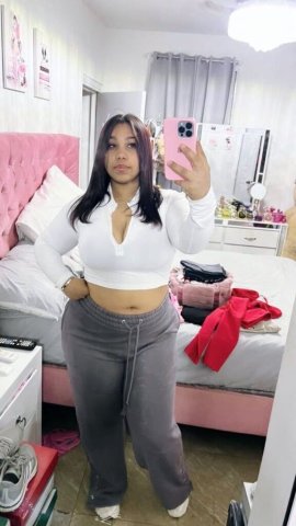 Hello, I am a new Latina girl with a desire to fulfill your fantasies disponible 24/7🍑💕😍 - 26 - 1