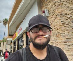 looking for a sexy lady to have fun with - Image 2