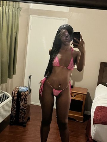 im here !! 🍭 Fine Asss Slim Sexy TREAT 💕🫦 - 23 - 1