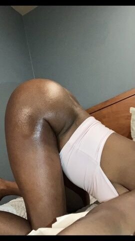 Your chocolate Slut 🥰🍫 Incalls✅️ - 20 - 1