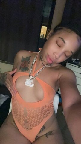 Eat my pussy or anal fuck my ass bring your dick to me hit my pussy available 24/7 - 27 - 26 - 1