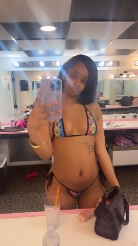 Little petite treat 💕 incalls and outcalls Available 24/7 🥰 - 21 - 1