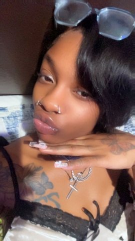 NO PIMPS STOP ASKING FOR OUTCALLS! OUT OF TOWNER(READ MY BIO) NO BARE NOTHING! INcalls ONLY! - 23 - 1