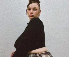 Gainesville escorts - Come enjoy this wet dreamz experience - 27
