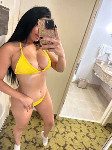 I am a kind and affectionate Latina. - 24 - 1
