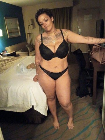 ITS MEMORIAL DAY WEEKEND!! DONT YOU WANT A FUN SEXY DATE! IM YOUR GIRL! LETS ENJOY EACH OTHER!!! - 34 - 1