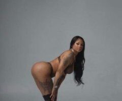 SLIPPERY WHEN WET💦 - 24 - Image 3