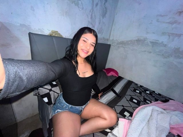 estoy nueva estoy de turista escrbeme sexo rico papi - 22 - 1