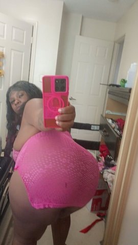 pinky with a pink pussy 💦🍑 available now 💞 - 28 - 1