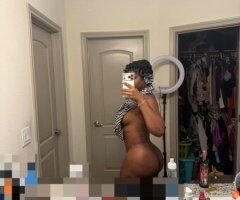 Houston escorts - BIG PRETTY TITTY - 25