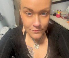 Louisville escorts - HUMP DAY DISCOUNTS!!! party play and suck and fuck!! plus i have the best content. - 41