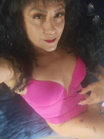 💋 *Mature, genuine, and ready for something real - 62 - 1
