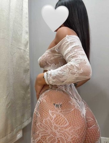 🍆🍑 Sexy rich new girl 👑 I'm available 24/7 📞 At my place, ready to dominate you 🔥 and give you a great blowjob 👅 and fuck you like a wild dog 🍆🍑 🔥 threesome service with my friend, really hot 👩🏽‍🤝‍👩🏼🍆💦🍑🔥 - 28 - 1