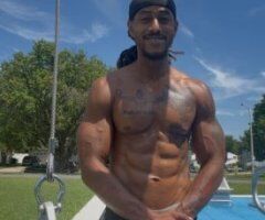 i do strip parties for the gorwn and sexy ladies big dick energy. smoke drink i do security as well i can be your own personal protection that comes with good dick and companionship will sweep you off your feet on arrival. - Image 4