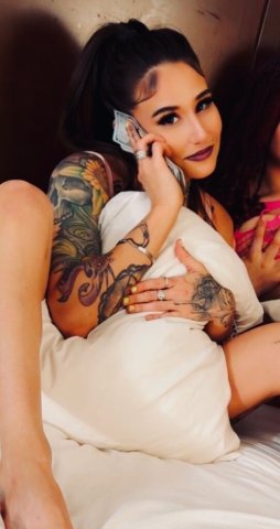 bombshell✨snowbunny - 30 - 1