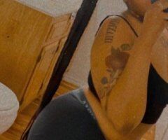 Available 24/7 CALL ME for Rates!! Car Play also - 26 - Image 2