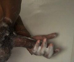 Chicago escorts - Any ladies looking fa a 3rd leg to dig all in that pussy and need they pussy ate up I'm MrHim