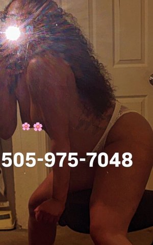 𝐈𝐓𝐒 𝐔𝐑 𝐖𝐎𝐑𝐋𝐃.. 𝐈 𝐉𝐔𝐒𝐓 𝐋𝐈𝐕𝐄 𝐈𝐍 𝐈𝐓 💋🥹💦| - 24 - 1