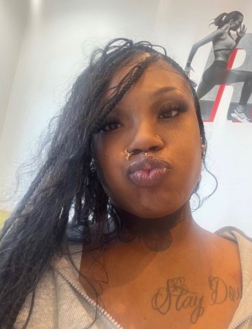 looking for a slim thick ebony 😍🍬🍭🎀 - 24 - 1