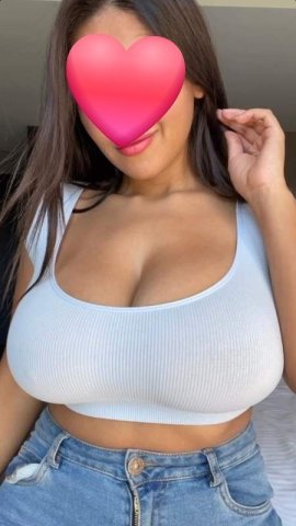 DDD and waiting for a squeeze. - 32 - 1