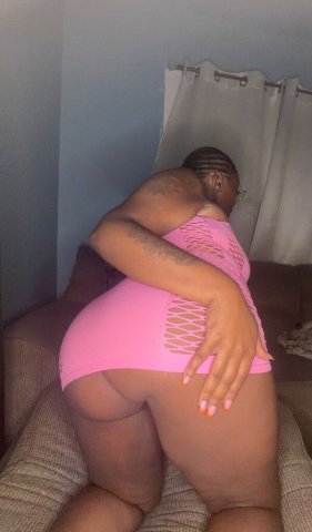Sexy Sweet Curvy Ebony - 24 - 1