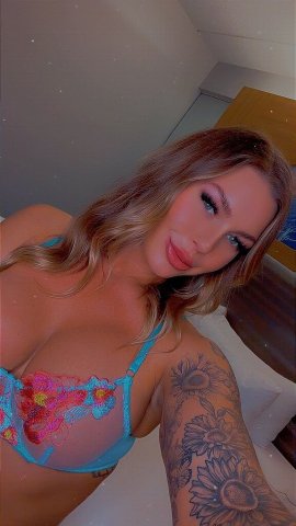 BACK IN TOWN 19-21 💦 Minnesotas Chanel Camryn Triple DDD Tall bombshell Come fuck me 🥹 💦💦Chanel Camryn DDD BOOBS WET AND HORNY 💦Im real and verified! Lets play 💦😋 - 31 - 1