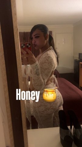 Sweeter Than Honey 🍯🫦 Facetime Shows 📲 OutCalls & InCalls Available 💕 - 24 - 1