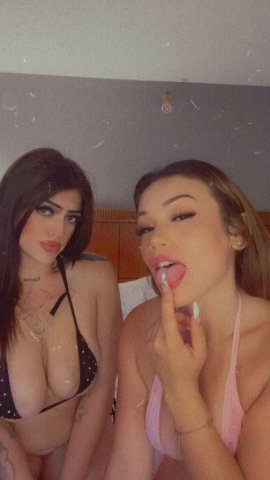 SNOWBUNNY AND HER PAWG - 25 - 1