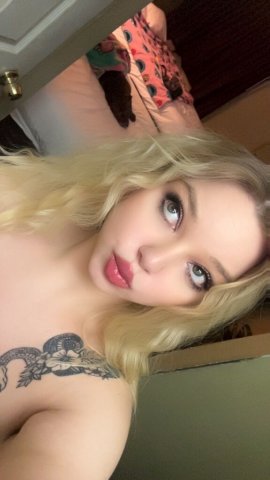 Blonde big tittie tinkerbella🧚available in novato now - 23 - 1
