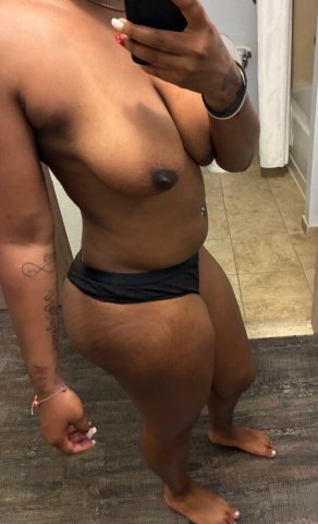 Thick, with a pretty face😘 Incalls/Outcalls available - 22 - 1