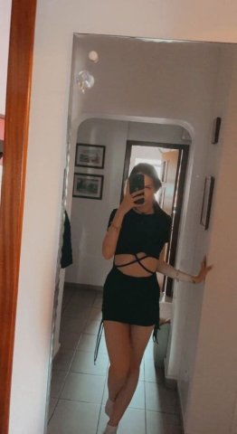 I'm sexy queen🔥Available for📞Outcall📞Incall👅Hotel Fun👅🚘Car fun💜👅Availability🍆24/7🌹💦 - 22 - 22 - 1